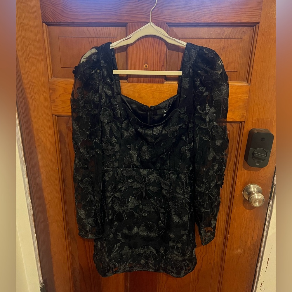 Lulu's Black Textured Floral Dress